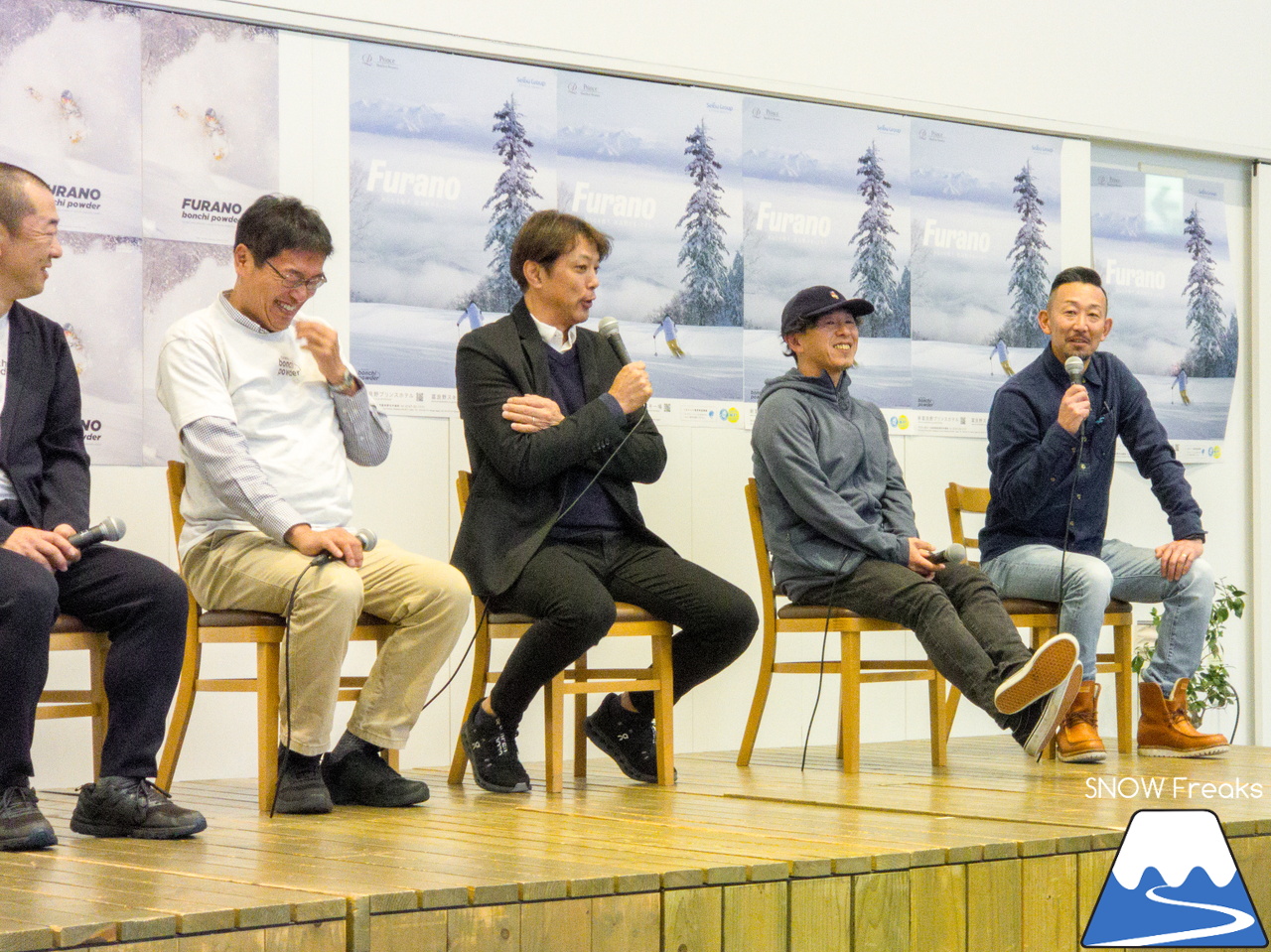 4年ぶりに日本を飛び出して向かった先は...。プロスキーヤー・児玉毅さんとプロフォトグラファー・佐藤圭さんの『Ride the Earth 地球を滑る旅 -SVALBARD-』出版記念スペシャルトークショー in 富良野